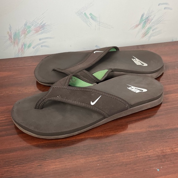 Nike | Shoes | Nike Brown Thong Sandals 